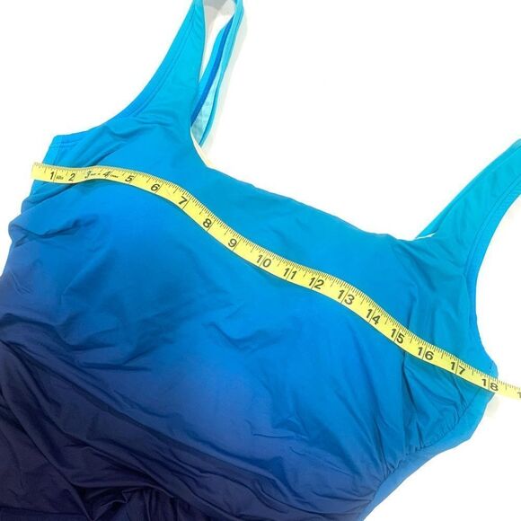 LANDS’ END Blue Ombré One Piece Swimsuit - Picture 7 of 8